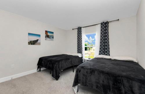 4BR Retreat Near Warm Mineral Springs & Beaches - Foto 26