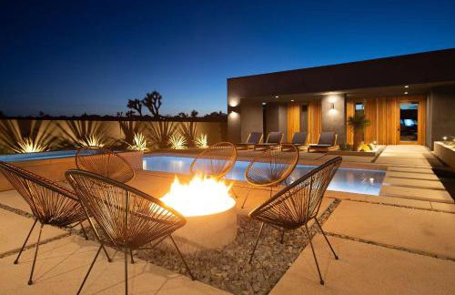 Black C House Modern w pool spa - Photo 31