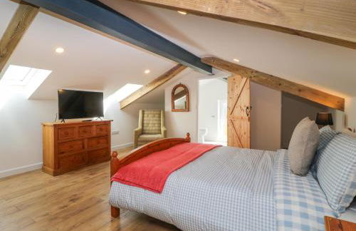 Muddy Udders Dairy - Photo 13