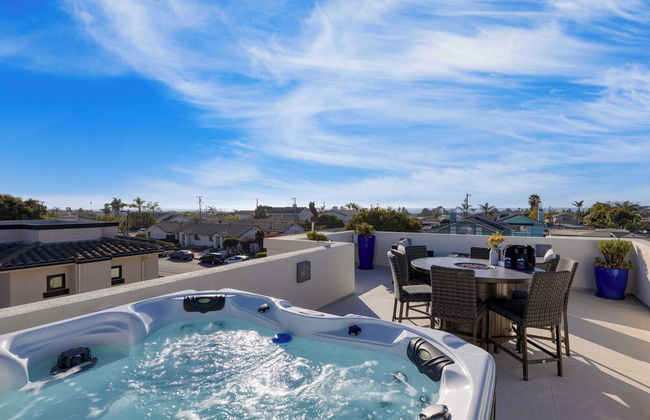 Sunset Serenity by Avantstay Rooftop w/ Hot Tub & Fire Pit, 3 Blocks to Beach! - Foto 34