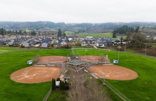 Family-Friendly Home Near Vineyards & Dtwn Newberg - Foto 34