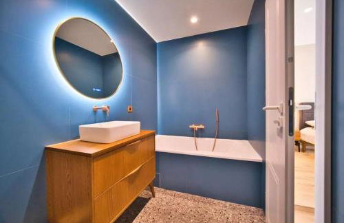 Port of Nice - Scooters Included - Photo 23