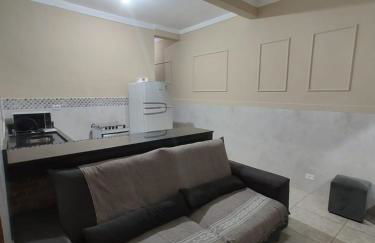 Casa para Famílias e Grupos com Ar-condicionado, Churrasqueira e estacionamento próximo em Praia Grande - Foto 32