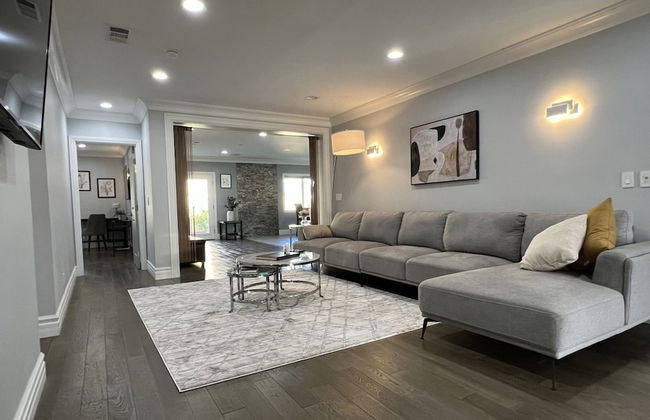 Upscale Modern 4BR Torrance House Built 2018 w Garage Fenced Yard Patio p79 - Foto 2