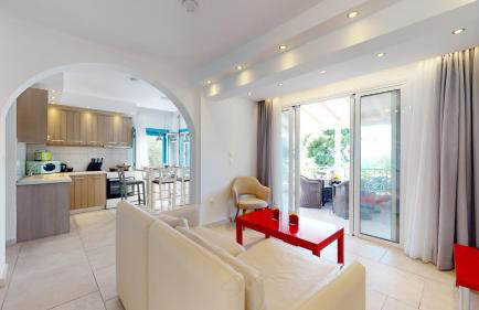 Acrotel Athena Villa - Photo 2