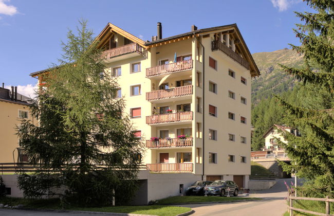 Chesa Islas - Foto 24