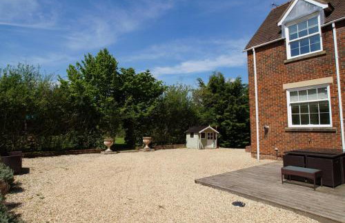 Lambourn House, Countryside Retreat for up to 26 - Foto 2
