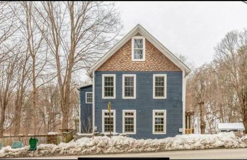 Cozy Historic home in Brattleboro - Foto 1