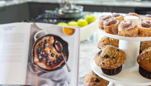 Stunning 4BR Retreat, Deck, Ping Pong, Near Marina - Foto 4