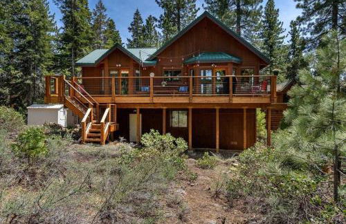 Private Ski, Lake & Golf Chalet! Walk to Lake - Foto 13