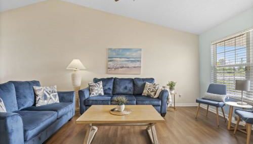 Escape to Paradise w Saltwater Pool 25 Min to PCB - Foto 5