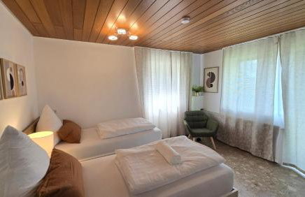 Monteur & Ferienapartment Leidenberger Parkplatz WLAN Kinderspielzimmer - Photo 20