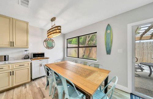 Family PCB Home 7Min Walk To Beach W Game Room For 12 - Foto 12