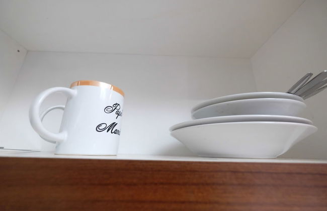 Compact Studio Saladin Mansion Apartment - Photo 9