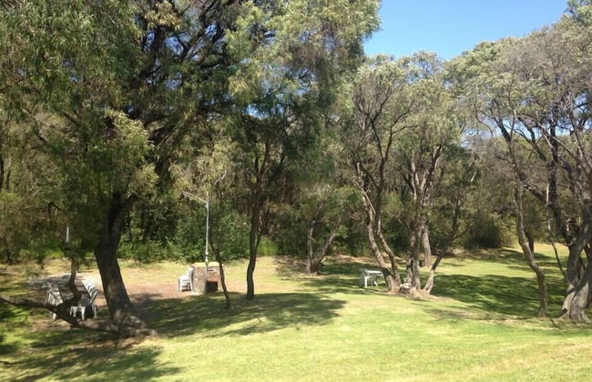 Emu Beach Chalets - Photo 52