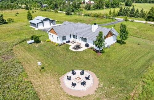 Grove Road Home - Private 5 Acres, Fire Pit, Spacious Retreat, Dog-F - Foto 7