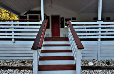 Pet friendly minutes to beach - Foto 5