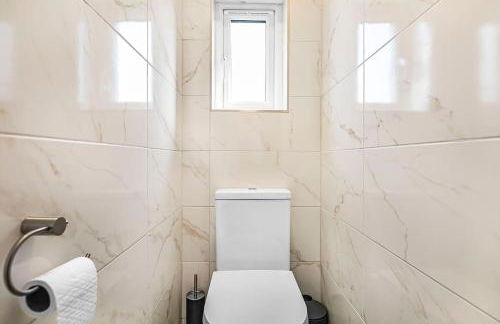 Luxury Large House With Games Room Sleeps Up to 12 - Foto 13