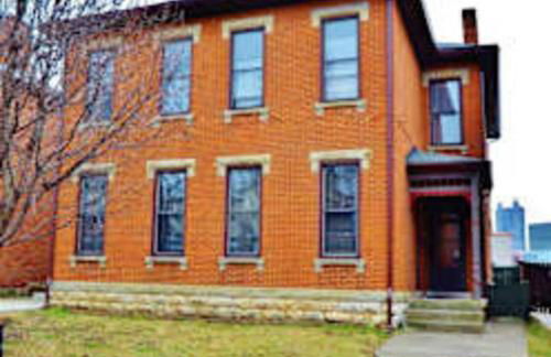 Jungle House Columbus Downtown Free Parking Sleeps 8 - Steps to Convention Center & Nationwide Arena - 2BR Short North Luxury Home - Over 5,800 Five Star Stays - Foto 22