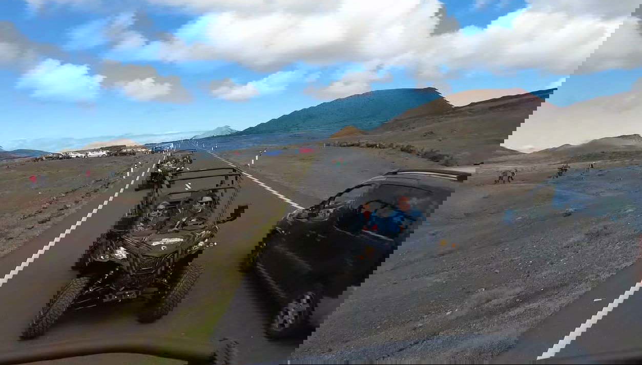 Los Volcanes Natural Park Buggy Tour - Foto 1