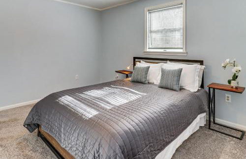 4 Mi to Camelback! Group-Friendly Poconos Cabin - Foto 19