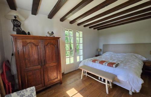 Chaumière entre rivière & champs, piscine privée - Foto 26