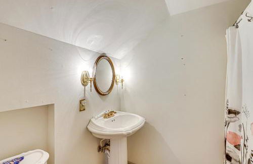 Spacious and Historic Cabin in New Haven with Pond! - Foto 32