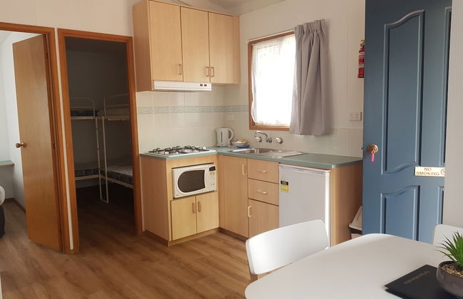 Euroa Caravan Park - Foto 23