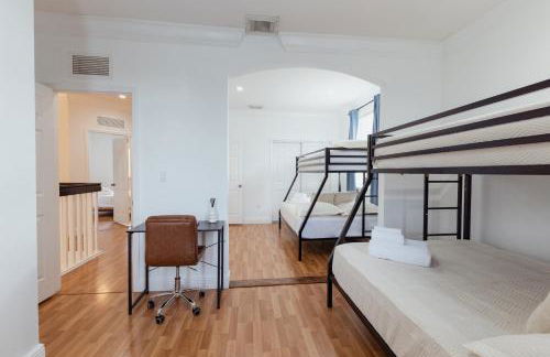 Miami Getaway Heated Pool Villa with Mini Golf & BBQ - Foto 32