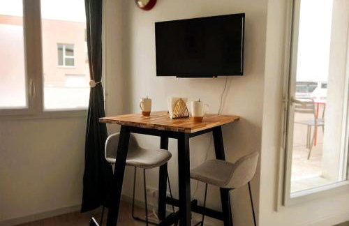 Studio CERGY 5 min de la Gare et place parking - Foto 16