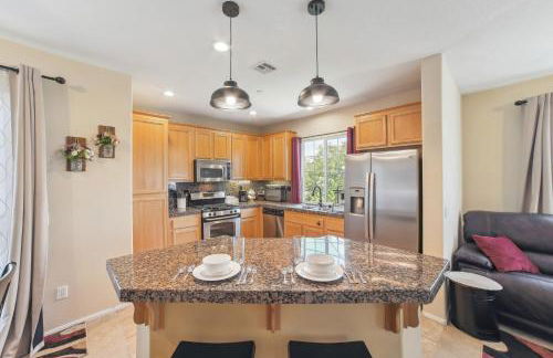 Modern Moreno Valley Oasis with Private Patio - Foto 2