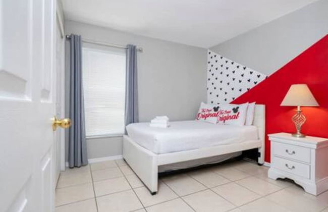 Amazing 5 BR w Game Room Minutes From Disney - Foto 56