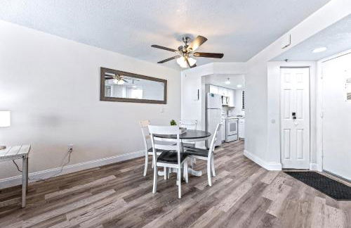 Ocean View with a beachfront pool at Ocean Trillium Condo ~ 304 - Foto 13