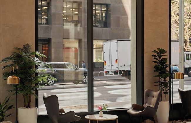 Meriton Suites Melbourne - Photo 6