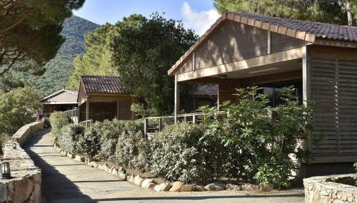 Chalet in Propriano Near Sandy Beaches - Foto 2