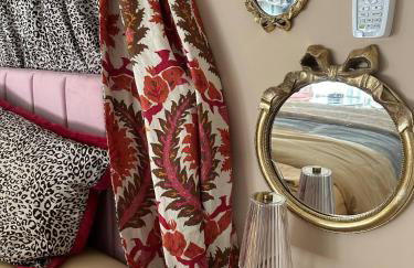 Historic Home near Stony Brook Village & Beach - Foto 19