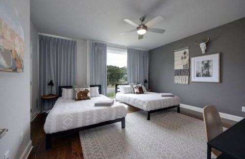 WeHo Nashville Home, Geodis Park, Mini-Golf, Arcade, 10min to Downtown! Sleeps 10! - Foto 21