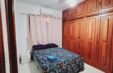 CASA - 3 quartos com ar - garagem para 3 carros - Foto 32