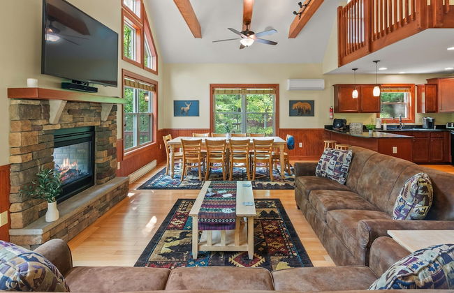 Bear Paw Lodge by Avantstay Hot Tub Deck Fire Pit - Foto 1