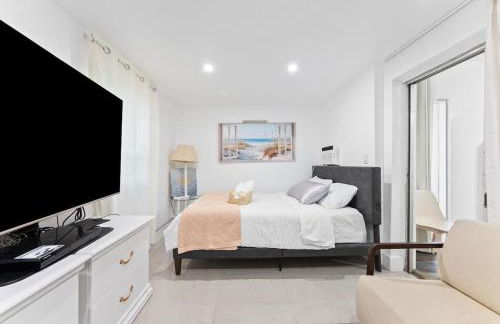 Steps to Sand! - Wellness Escape - Coastal Retreat - Foto 28