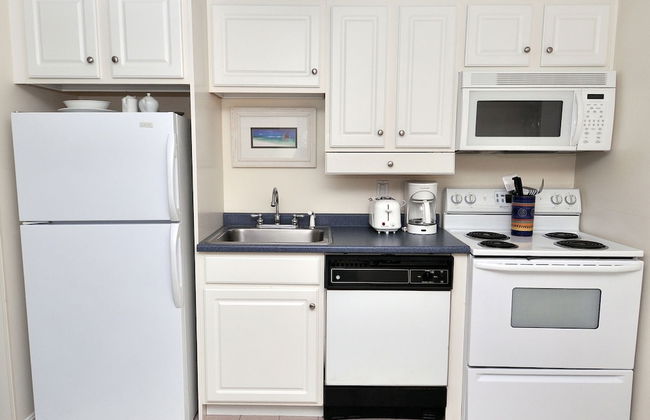 Cape Winds Resort - Photo 10