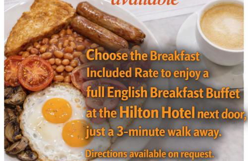 "Snooze Central" - City Centre Apartments above Victoria Centre Shopping Centre with full Kitchen in Milton Street - up to 4 Beds - most Central Location next to the Hilton Hotel - Outdoor Parking for Cars or Vans five pounds a day - Sunday 1pm Check-Out - Photo 12