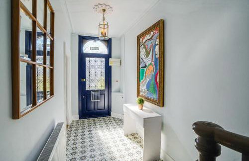 4BR Family Home, Garden, WiFi, 5mins to Elisabeth Line & 10min to Stratford - Foto 17