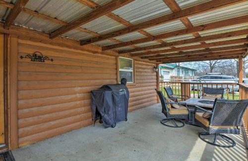 Bartlesville Cabin with Pool, Hot Tub and Trampoline! - Foto 22