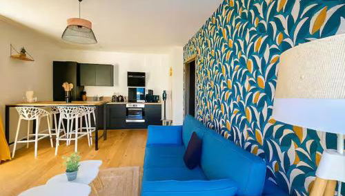 White House - THE SUNNY avec TERRASSE et PARKING privé - 20 min CENTRE - Foto 2