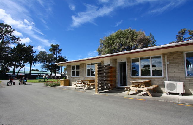 Waikanae Beach TOP 10 Holiday Park - Foto 1