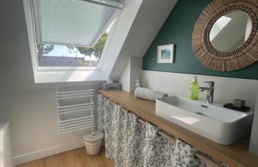 Ty Glazu Villa neuve grand confort, jardin 1600m2, GR34, criques, restos et port Doelan à pied - Foto 38