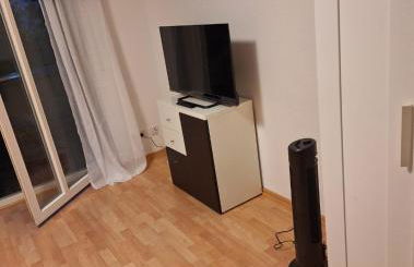 Kleines Appartement mit Terasse - Foto 4