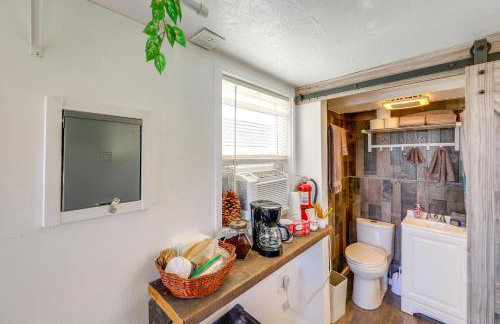 11 Mi to Heavenly Resort Pet-Friendly Tiny Home - Foto 7