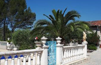 Gîte LES PINS climatisé piscine jardin parking - Foto 5